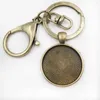 Porte-clés Vintage Football Football Keychain Exquis hiérarchique Pendentif en métal à la main Porte-clés Porte-clés Rignes pour hommes Sac de voiture pour femmes