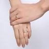 Vnox Gold Color Wedding Bands Ring for Women Men Jóias Anéis de Noivado de Aço Inoxidável Casal Presente de Aniversário Preço Incrível