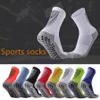 Homens Mulheres Adult Sports Soccer Meias Anti-Slip Stripe Yoga Basquete Running Bicicleta Atlético Atlético Ginásio Respirável Compressão Sock