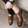 Homme chaussures tenue décontractée chaussures contraste à lacets chaussures en cuir PU mode sculpté pointu affaires chaussures de mariage hommes grande taille 48