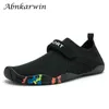 Yaz Yalınağı Ayakkabı Erkekler Aqua Çorap Mercan Plaj Deniz Su Sneaker Kadın Yüzmek Surf Playa Plage Reef Aquashoes Barfussschuhe X0728