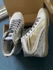 Casual Metal Fashion Casual Scarpe Casualmente Scarpe Gold Sneaker Lace-Up Classic Little White Scarpe in pelle scamosciata Design di pelle di serpente