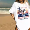 Praia de férias Camiseta T-shirt retro das mulheres surfando o t-shirt