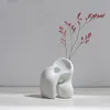 ノルディッククリエイティブセラミックスシンプルなアート花瓶リビングルームベッドルームバーホーム装飾装飾品210409