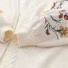 Гагаокские женщины вязаные моды кардиган весна осень V-образным вырезом фонарь рукава вышивка цветочные толстые свободные хараджуку женский свитер 210922