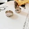 Mode designers kvinnor ring titan stål bred och liten rutig par ring guld silver ros guld finger ring bröllop smycken gåva