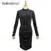 Chaînes en métal robe noire pour femmes col montant manches longues taille haute taille froncée robes minces mode féminine 210520