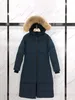 Zwarte vrouwen Mystiek Down Parkas X-Long Sneeuw Jassen Coyote Bont Trim Houd Warm 80% Duck Goose YKK Rits