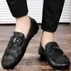 Men Shoes Casual Outdoors loafers 2021 New PU Leather Sneakers Mixed Colors slip on Spring Autumn Fashion Classic Comfortable Simplicity Round Toe Concise DP092