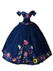 2023ブラックキンカネラは肩からドレスを着るメキシコの刺繍されたシャロスウィート16ドレスボールガウンサテンヴィンテージ3036
