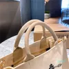 Large-capacity urban Bags shopping Bag Women Luxurys Designers Handbag for travel and office Shoulder Handbags High-quality hardware