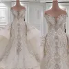 2021 Robes de mariée de luxe en cristal sirène avec de la dentelle dentelle froncée rhinstone rhinstone robes de mariée Dubaï Vestidos de novia fabriqué sur mesure