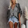 Tie Dye Print Kvinnor Sommar Fashion V Neck Ruffle Bat Sleeve Lös knapp Chiffon Blusar Casual Beach Shirt Plus Storlek 5xl 210526