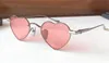 Nieuwe modeontwerp vrouw zonnebril 8063 retro hartvormige metalen frame eenvoudige en populaire stijl topkwaliteit UV400 beschermende bril