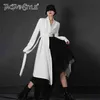 Giacca bianca da donna con scollo a V manica lunga con fasce Cappotto asimmetrico Abbigliamento moda femminile Primavera 210524