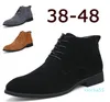 Stivaletti da uomo Business Chukka Stivali da uomo Scarpe casual alte in pelle da esterno Scarpe invernali da uomo Uomo Nero Grigio