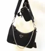 Toppkvalitet Enkel axelv￤ska 3st kvinnor Crossbody Chest Pack Lady Tote Clutch Chains Luxurys Designers Nylon Handbag Presbyopic244U