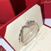 Högsta diskkvalitetsdiamants kärleksserie armband europeisk storlek kopia bokstäver 18k mässing förgylld retro designer försäljning klassisk stil smycken som utsökta gåva
