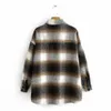 Femmes Vintage Couleur Correspondant Plaid Lâche Veste de laine Femelle Double Poches Oversize Manteau Outwear Casual Chic Tops CT386 210603