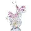 HD Crystal Flying Butterfly Figur med kristallkula Base Art Glass Animal Paperweight Decor for Office Table Home Xmas Gift 210811