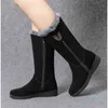 Bottes de neige d'hiver en peluche pour femmes, tube moyen épais, antidérapantes, chaudes, à fond plat, chaussures en coton pour personnes d'âge moyen et âgées