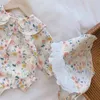 Neonato neonata in cotone morbido a maniche lunghe Body estivo nuove bambine modello stampato floreale con cappello in pizzo 210413