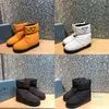 Designer-Stiefel aus gefüttertem Nylongewebe, Damenstiefel, Luxus-Plateau, schwarz, kurze modische Knöchel-Biker-Winter-Schnee-Sneaker. Halten Sie warm