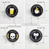 Lettera rotonda Skull Cowboy Spille per spille Coffee Scheletro Collar Pin Donne uomini Uomini in lega di smalto in lega Badge antigrulce Badge Jewe5634502