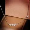 Ins Top Sell Feather Pendant Simple Fashion Jewelry 925 Sterling Silver Pave White Sapphire CZ Diamond Gemstones Party Women Weddi226D