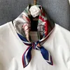 2020 100% Naturalny prawdziwy jedwabny naszywka dla kobiet Pashmina Print Square Scarf Headscarf Pure Chandana Hidżab Chusteczki