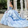 Prenses Açık Mavi Quinceanera Elbiseler Katmanlı Etek Boncuk Vestidos De XV Años 2021 Kapalı Omuz Masquerade Balo Giyim