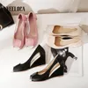 Kvinnor Sandaler Summer Open Toe High Wedges Heels Sweet Casual Metal Decoration Pointed Cover Heel Woman Shoes