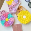 Party Favor Moda Pop Pop Bubbles Brinquedos Sol Flor Moeda Bolsa Crianças Carteira Saco Saco Silica Gel Simples Dimple Fidget Toy