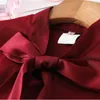 Vin Röd Chiffonskjorta Kvinnor Mode Design Sommarbåge Tie Kortärmad Blusar Kontor Ladies Arbeta Toppar 210604