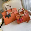 Fashion Handbag Hand 2024 Sacs de créateurs Berkkins Lychee Platinum Cuir Capacité de luxe Hands Sac épaule YM10