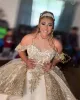 Champagne Gold Vestidos de quinceañera Lentejuelas brillantes Apliques de encaje Halter 2022 Capilla Tren Tul Por encargo Dulce 16 Vestido de fiesta de princesa Vestidos 401 401