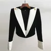 Expllent kwaliteit est stijlvolle designer jas voor dames leeuwen knoppen kleur blok patchwork fluwelen korte blazer 210930