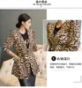 Frauen Leopard Print Jacke Faux V-Neck Temperament Lose Medium Mantel Lässig Oberbekleidung Top Winter 210506