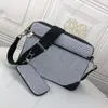 Luxurys Designers Bags L 69new Hanımeli erkek üç parçalı el çantası 433 Messenger küçük postacı çantası, günlük hayatın moda seçimine uygun eğimli