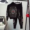 Höst Kvinnor Pärlor Beading Knitwear Sweater Top Two Piece Set Floral Broderi Joggers Sweatpants Tracksuit Casual Outfits Kvinnors byxor