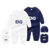 Mode Marke Stil Baby Strampler Kinder Kleidung 3 Pcs Set Baumwolle Brief Lange Ärmeln Kleinkind Baby Junge Mädchen Strampler Kleidung