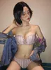 Sujetador şınav Bras ve Külot Setleri Kadınlar için Seksi Intimates Sutyen Set Tel Ücretsiz İç Nakış Lingerie Sutian Feminino X0526