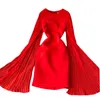 Printemps été couleur unie élégant femmes Robe de mariée fête d'anniversaire dames plissé manches évasées rouge Femme Robe 210514