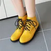 Stivali da donna invernali alla caviglia con lacci piatti corti con stampa serpente scarpe con punta tonda femminile autunno giallo taglie forti 34-43 210517 GAI