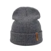 Новые моды женщины мужчины зимняя шляпа вязаные шапочки для женщин шапки Balaclava унисекс зимняя крышка мужчин бренд шляпа оптом Y21111