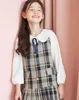 Teenage Girl Dress Suit Höst Vit Chiffon Blus + Plaid Vest Girls Kläder Ställ Barnkläder 4-12T E3533 210610