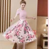 Zomer Vrouwen Onregelmatige T-shirt + Mesh Rokken Suits Bowknot Solid Tops Vintage Floral Rok Sets voor Elegante Vrouw 210514