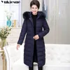 Women Winter Jackets and Coats parkas dla kobiet 4 kolory kurtki Wadded Wadded Wayme Owewear z kapturem duży fur
