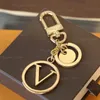 Topp lyxdesigner Lock Keychain Senaste stil Gradient Färg Keychains Färgglada väska Pendant Car Key Chain Letter Accessories Supp2421