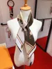 Sciarpe di moda da donna Sciarpa Designer Sciarpa lunga inverno caldo Sciarpa lussuosa Fascia Seta di alta qualità 90 * 90 cm